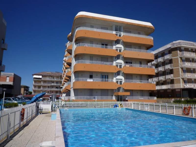 Residence Apollo - Walterigato Apartments Solo Per Famiglie Lido di Jesolo Exterior foto